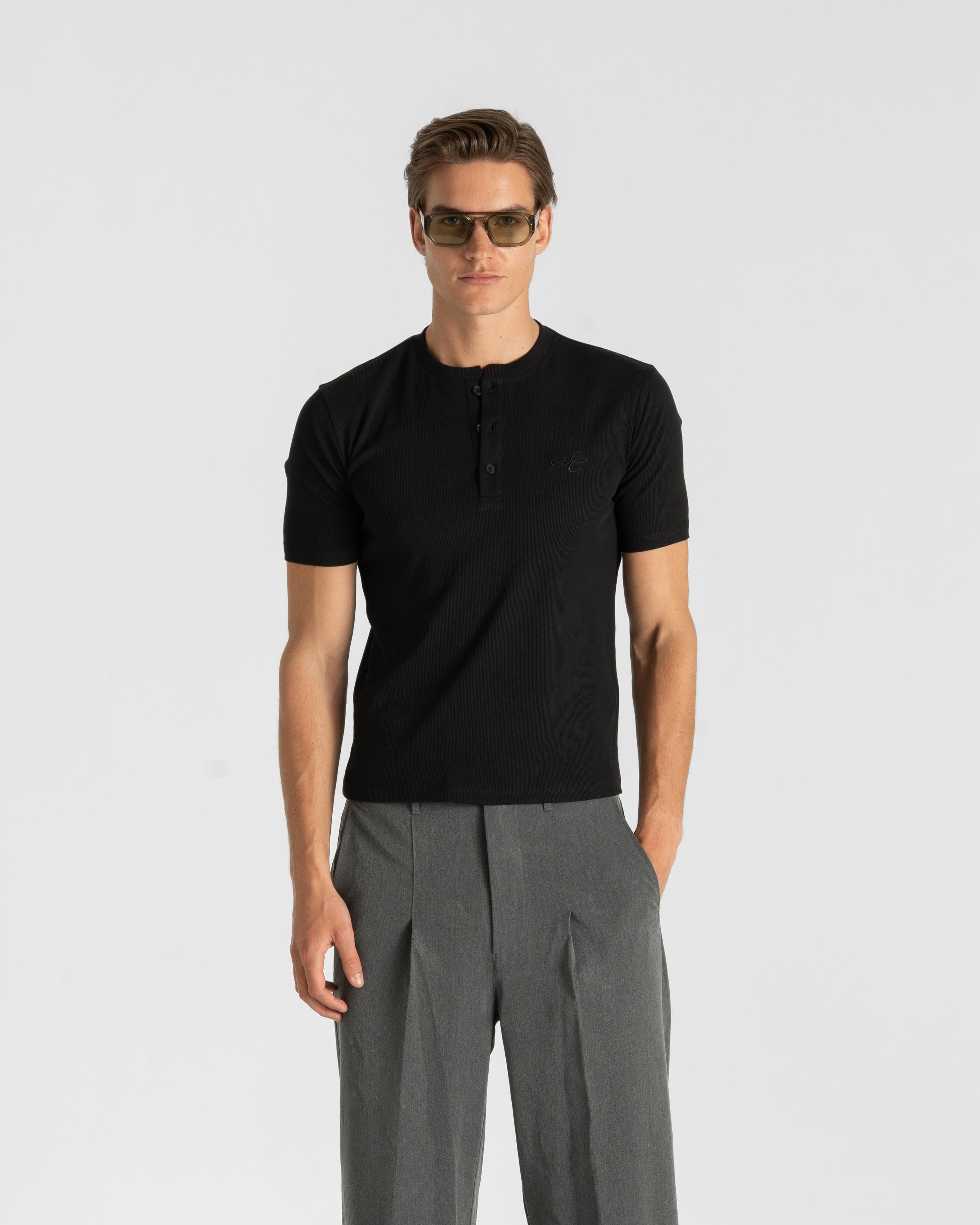 Henley Short Sleeve Black